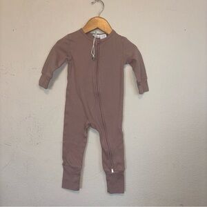 Jamie Kay tan sleeper romper One Piece in Brown, size 6-12 months